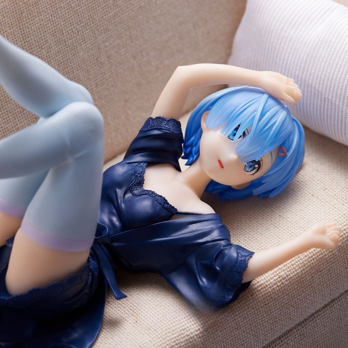 Rem Action Figures Anime Re:Li - đánh giá và giá Car Accessories Japanese